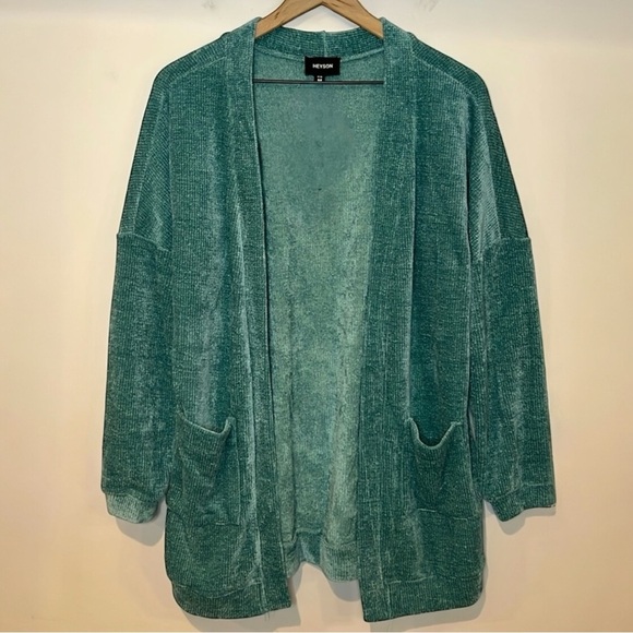 Women’s Chenille Cozy Knit Oversized Cardigan Sweater With Pockets size Medium - Picture 2 of 4